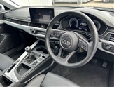 Audi A4 Image 6
