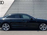 Audi A4 Image 4
