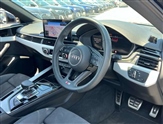 Audi A4 Image 6