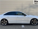 Audi A4 Image 2