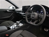 Audi A4 Image 6