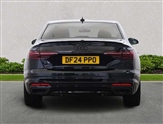Audi A4 Image 4