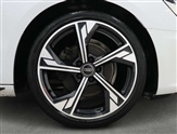 Audi A4 Image 6