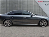Audi A4 Image 4