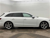 Audi A4 Image 2