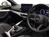 Audi A4 Image 4