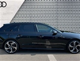 Audi A4 Image 4