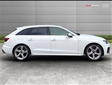 Audi A4 Image 4