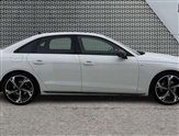 Audi A4 Image 4