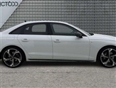 Audi A4 Image 4