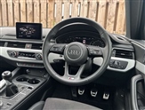 Audi A4 Image 6