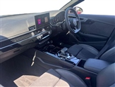 Audi A4 Image 2