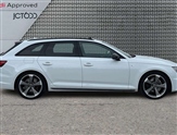 Audi A4 Image 4