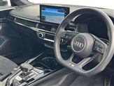 Audi A4 Image 6