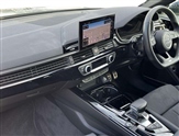Audi A4 Image 2