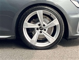 Audi A4 Image 5