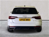 Audi A4 Image 4
