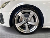 Audi A4 Image 6
