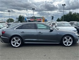 Audi A4 Image 4