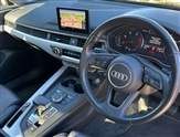 Audi A4 Image 6
