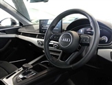 Audi A4 Image 6