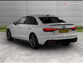 Audi A4 Image 4