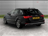 Audi A4 Image 4