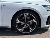 Audi A4 Image 6