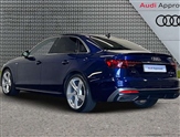 Audi A4 Image 4