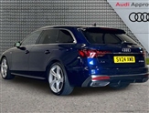 Audi A4 Image 4