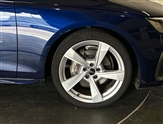 Audi A4 Image 6
