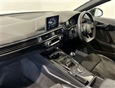 Audi A4 Image 3