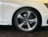 Audi A4 Image 6