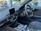 Audi A4 Image 2