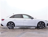 Audi A4 Image 4