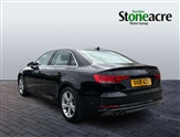 Audi A4 Image 4