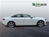 Audi A4 Image 2