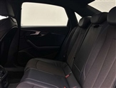 Audi A4 Image 4
