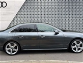 Audi A4 Image 4