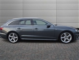 Audi A4 Image 4