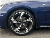 Audi A4 Image 5