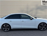 Audi A4 Image 2