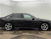 Audi A4 Image 4