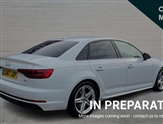 Audi A4 Image 4