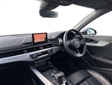 Audi A4 Image 2