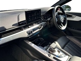Audi A4 Image 2