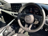 Audi A4 Image 6