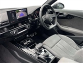 Audi A4 Image 2