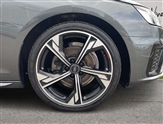 Audi A4 Image 5