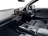 Audi A4 Image 2